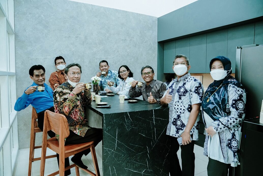 Rektor UGM Meresmikan Academic Production House Direktorat Kajian dan