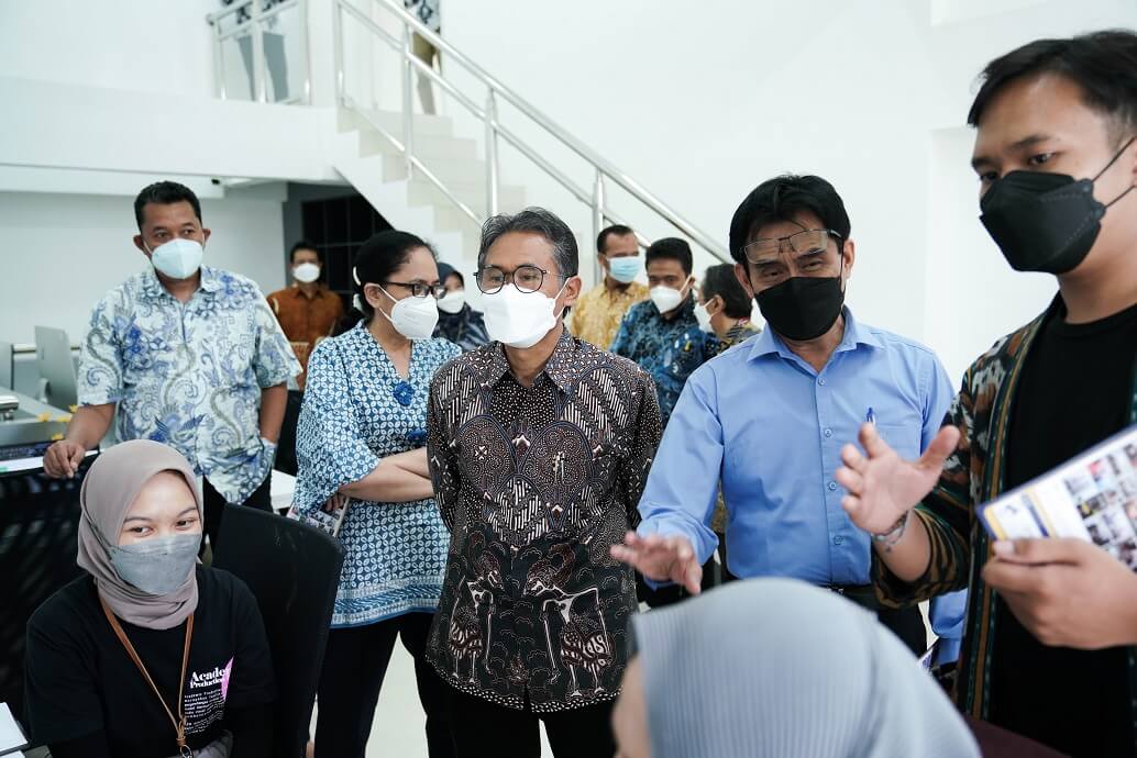 Rektor UGM Meresmikan Academic Production House Direktorat Kajian dan